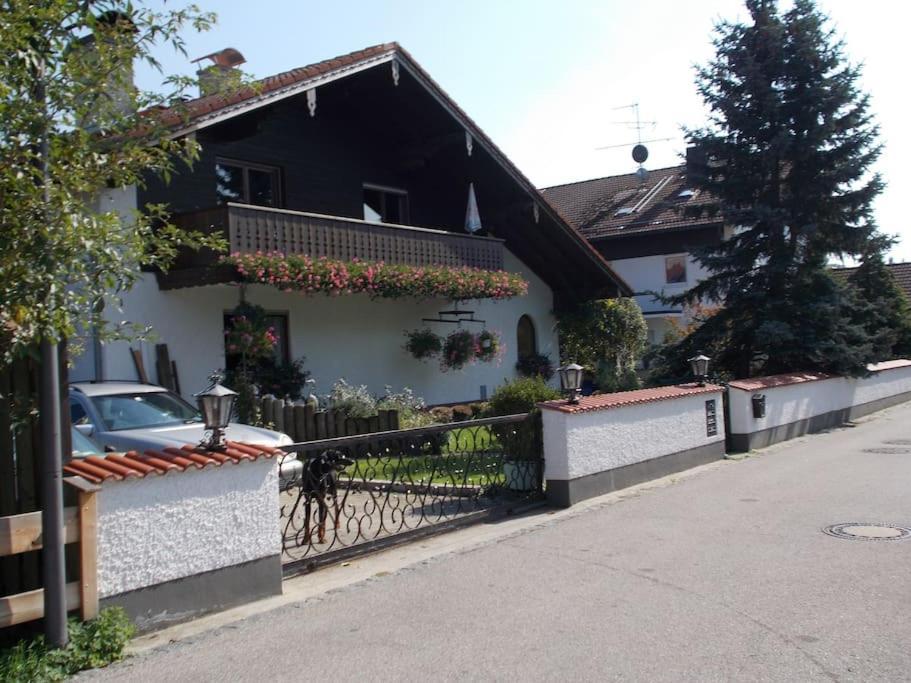 Xxl Apartment, 10 Beds, 4 Sleep-Rooms, 140Qm, 2 Wc, 2 Shower && Bruckmühl Exteriör bild
